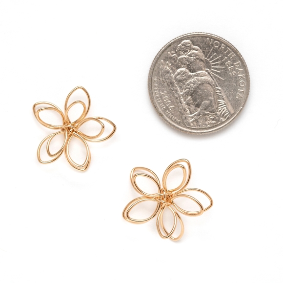 Wire Floral Studs - Last One! - Picture 3 of 3